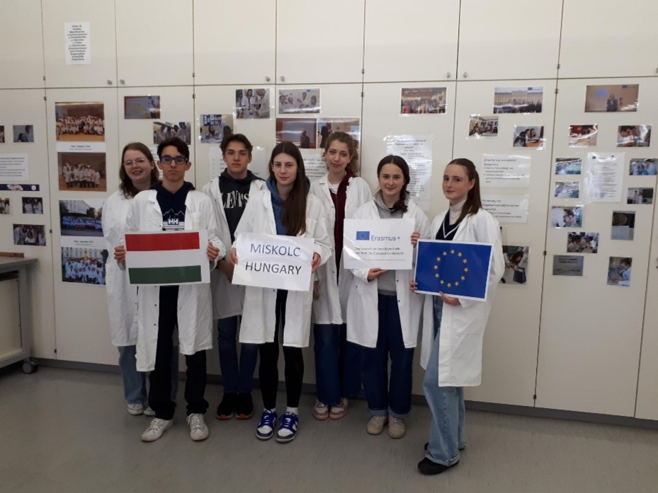 ERASMUS +   Biotechnológia projekt BÉCS 