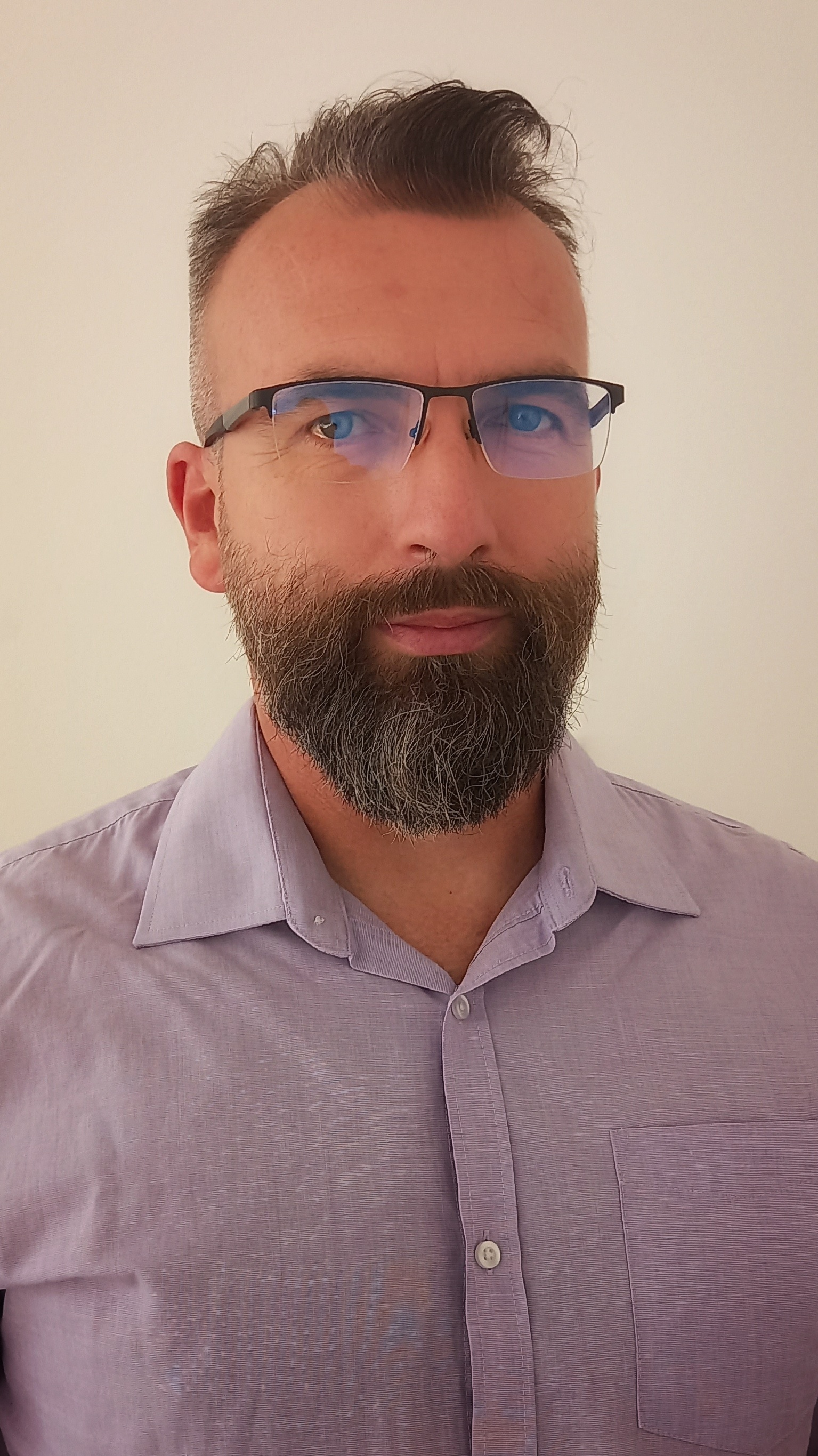 OSGYÁNI GÁBOR